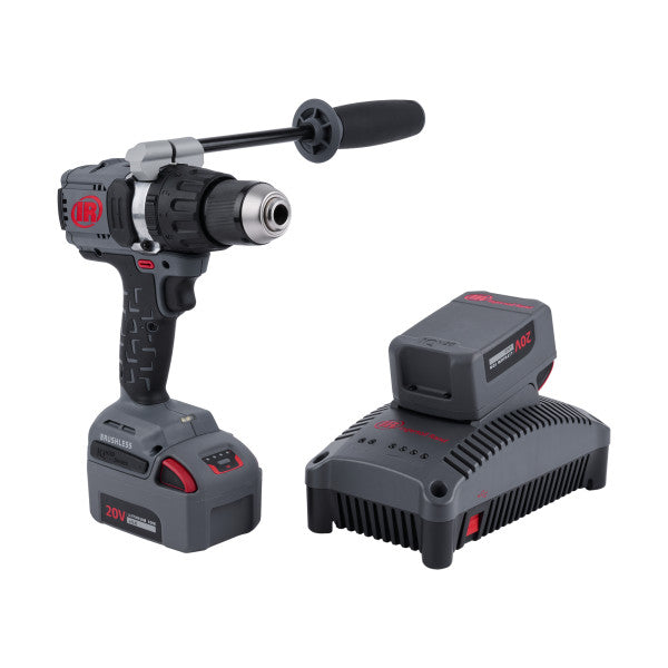 Juego de taladradora atornilladora con batería 20 V D5241-K22-EU Ingersoll Rand, taladradora con empuñadura auxiliar y una batería a la izquierda y cargador con una batería a la derecha en la imagen.