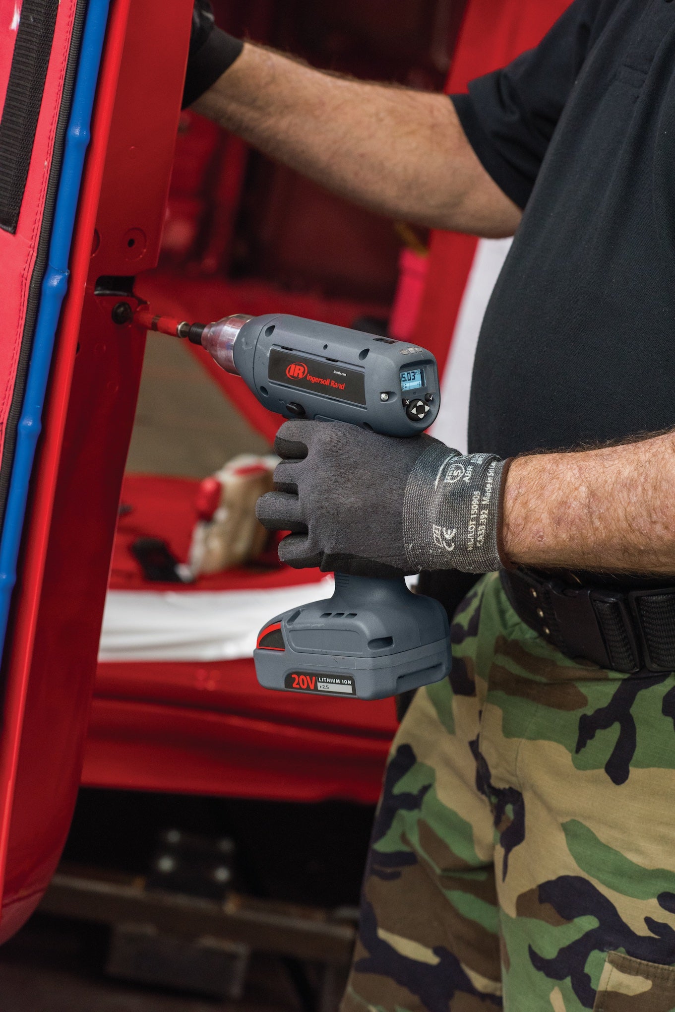 Atornillador eléctrico de precisión QXC de la serie QX™ Ingersoll Rand arowebshop.com