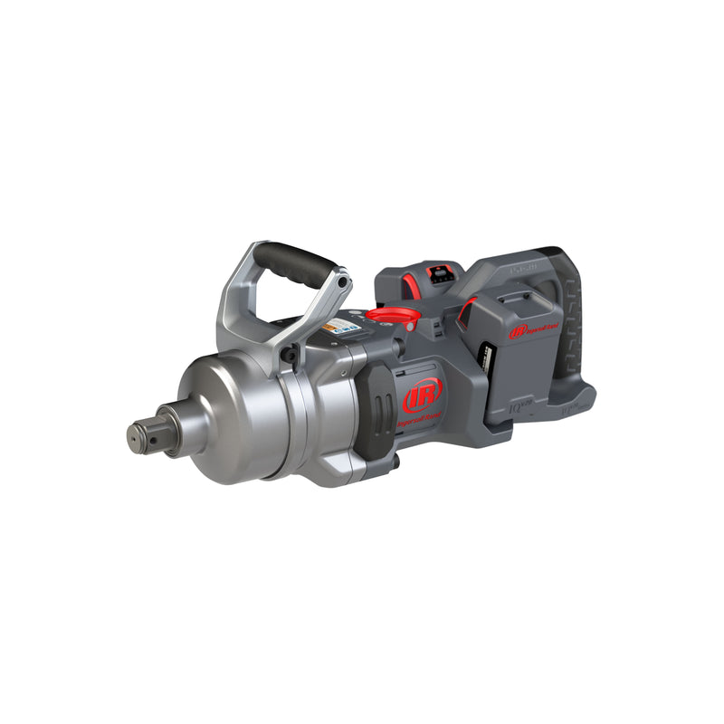 Rázový uťahovač AKKU zo SET-u W9491-K4E-EU 4x AKKU 20V 1" Ingersoll Rand, stroj s 2x AKKU v bočnom uhlovom pohľade
